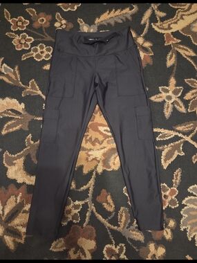 *LAST DAY* High-Waist Black Cargo Leggings